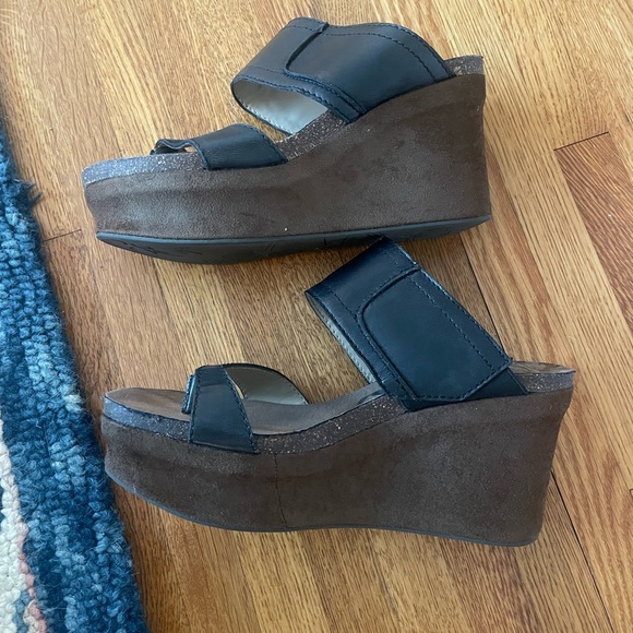 OTBT Brookfield Wedge Sandals - Size 7.5 - Picture 3 of 4